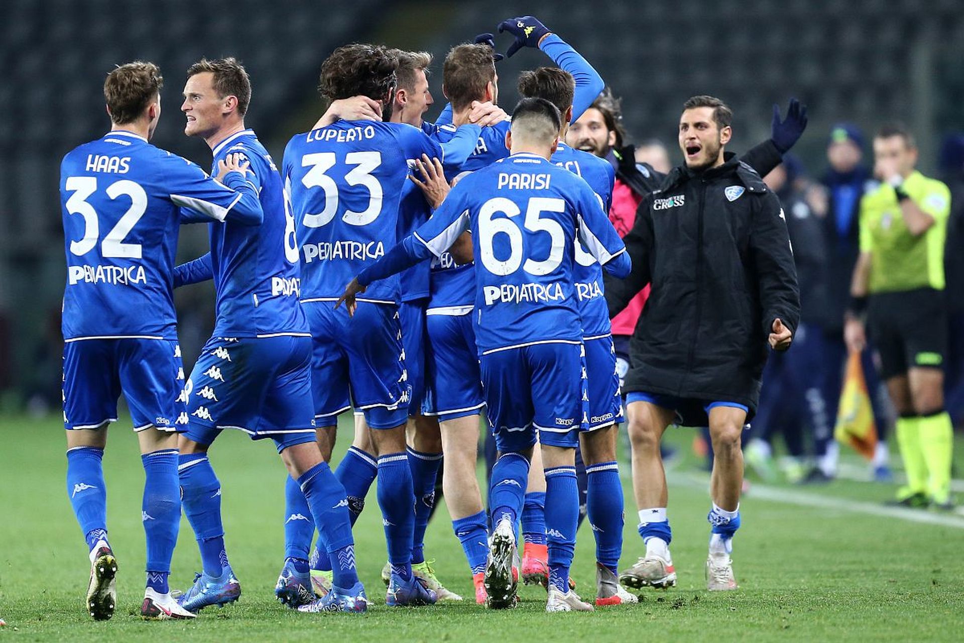 两队均未能 两队均未能